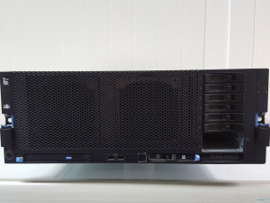 IBM SYSTEM x3850 X5/4x E7-4820 8-Core 2.0GHz/128GB/Serveraid M5015+Battery/2x875W PSU/DVD