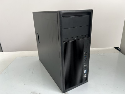 HP Z240 Workstation I-XEON E3-1245 V5 3.5GHz/32GB RAM/256GB SSD/DVDRW